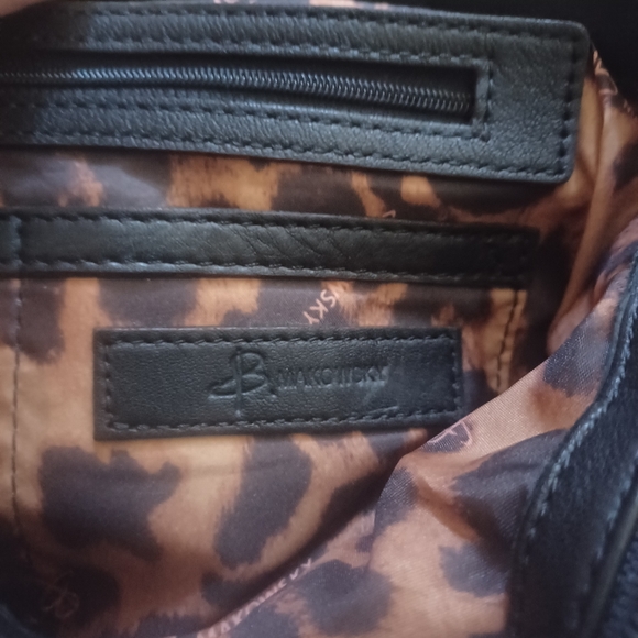 B.MAKOWSKY Leather+Suede Silver Stud Bag. 12 X 14 Animal Print Lining  LIKE NEW - Picture 8 of 11